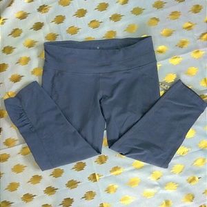 Athleta Capri Yoga/Workout Pants